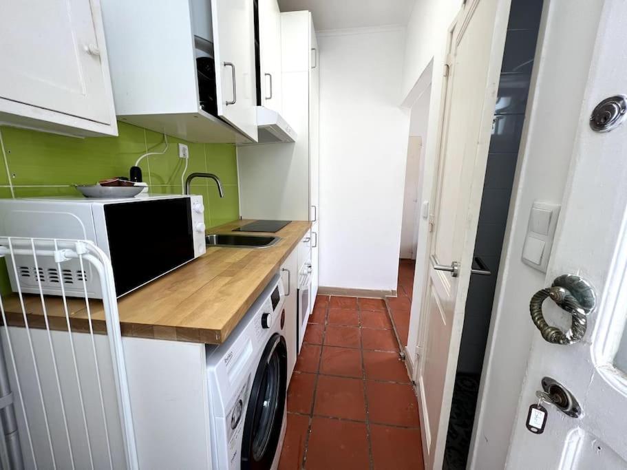 Studio In Estoril Near Beach Walk In 3 Min Eksteriør billede